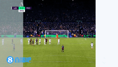 半场开香槟，兰德维尔以为自己稳了，没想到查里尔的输出还在后面！