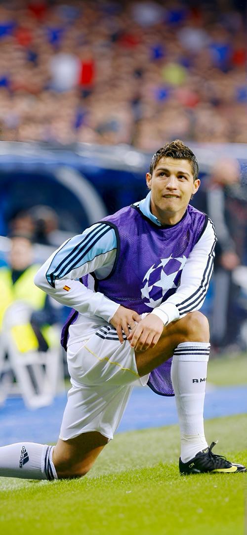 埃姆雷-詹：我还没有恢复到100%；我在中后卫位置上感觉很舒适