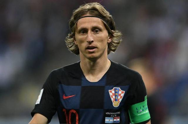 记者：中超收官战赛后，西海岸将为邵佳一举办告别仪式