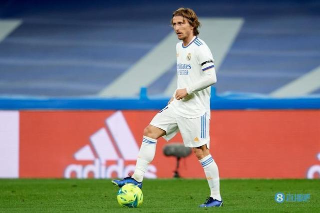 中超：山东泰山客场2-0击败广州队